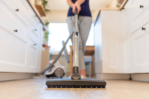 Laminate floor cleaning | Vic's Carpet & Flooring