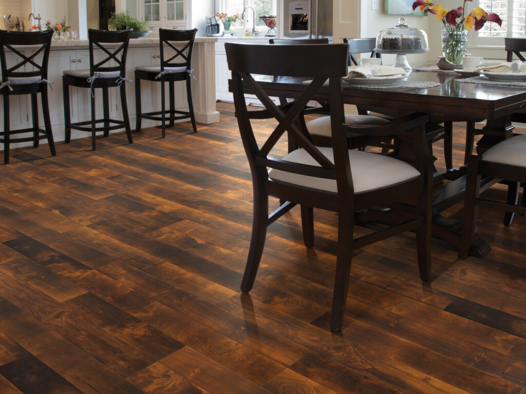 Laminate Flooring | Vic's Carpet & Flooring