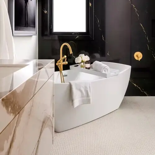 Luxury Bathroom | Vic's Carpet & Flooring