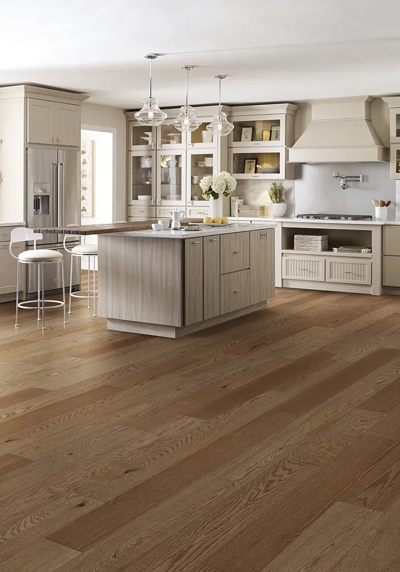 Hardwood in modern kitchen | Vic's Carpet & Flooring
