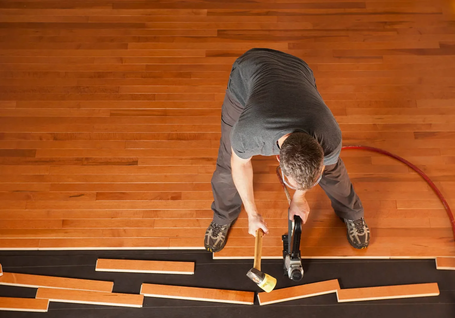 Hardwood installation | Vic's Carpet & Flooring